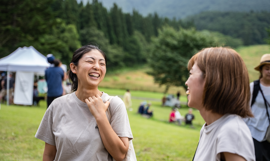 講座では、取材相手から”個性”と”温度”を引き出し、物語を紡いでいく手法を身に着ける。